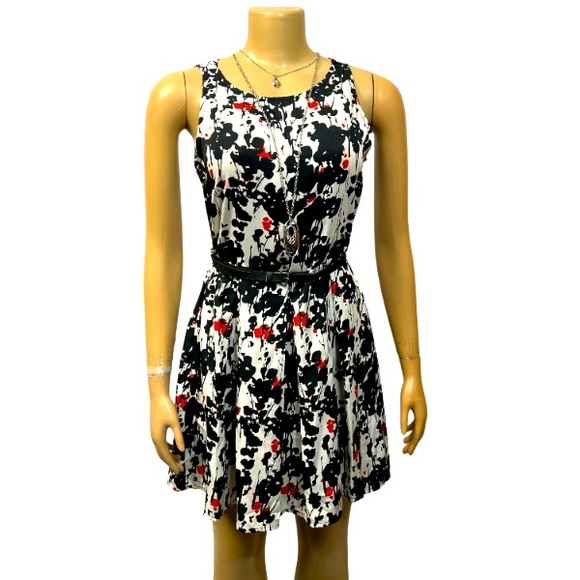 Fashion web Fit & Flare mini dress sleeveless multi color ivory black red Size S - Picture 1 of 17